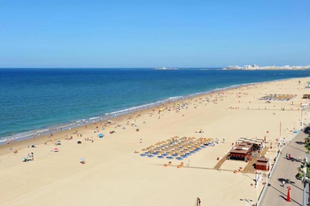 Apartamento Candari Playa En Cádiz Kültér fotó